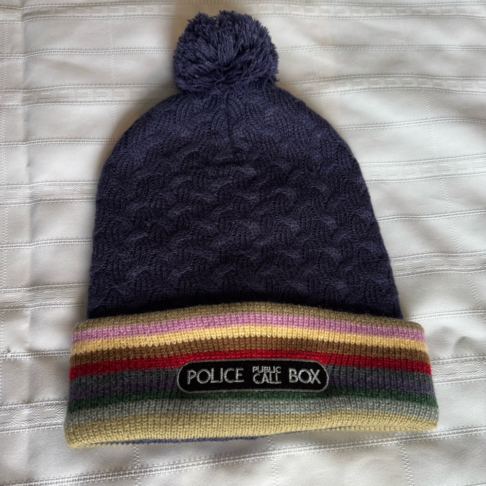 Beanie/Warm Hat - Doctor Who - Tardis Police Public Call Box 13th Doctor - OS - Picture 2 of 7